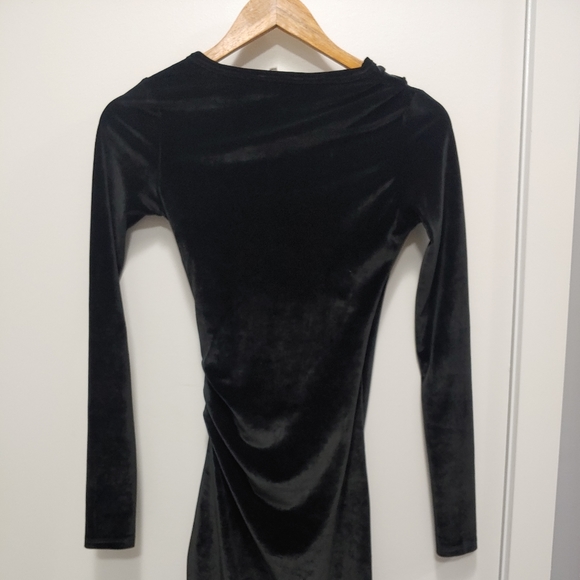Aritzia Wilfred Klum Velvet Dress - Picture 4 of 8